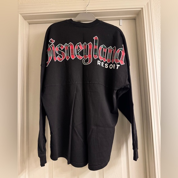 Disneyland Christmas spirit jersey size large like new worn once - Picture 5 of 6